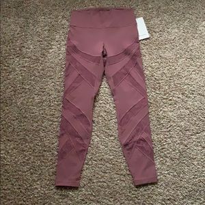 NWT Lululemon Wunder Under HR 28” Flk sz 8